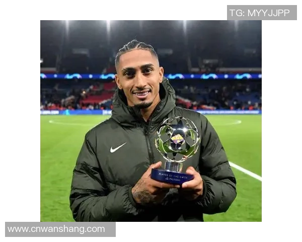 海外足球明星加盟中国联赛引发热议提升联赛竞技水平与影响力